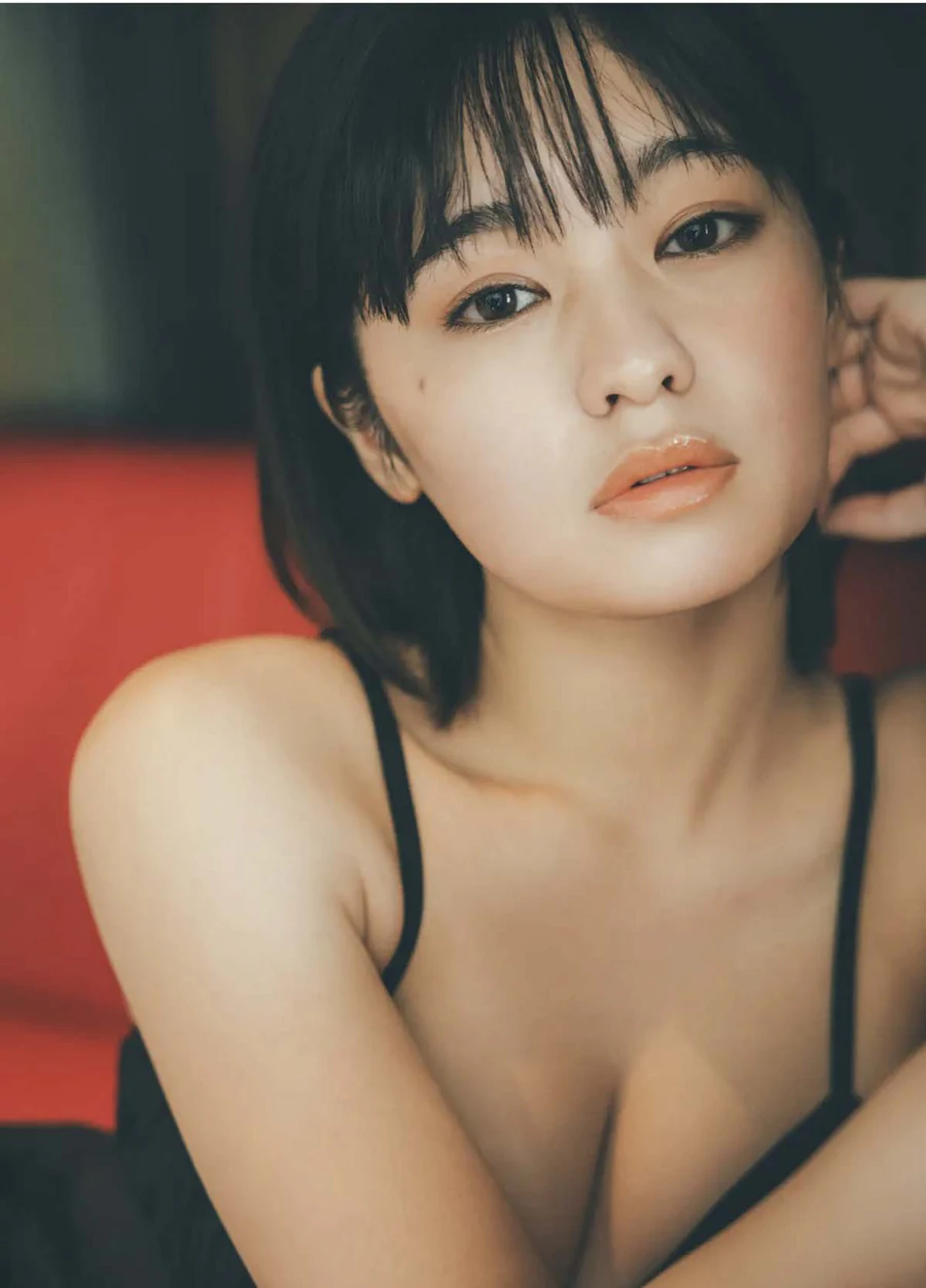 吉柳咲良 満開ラストティーン Photobook-第1张