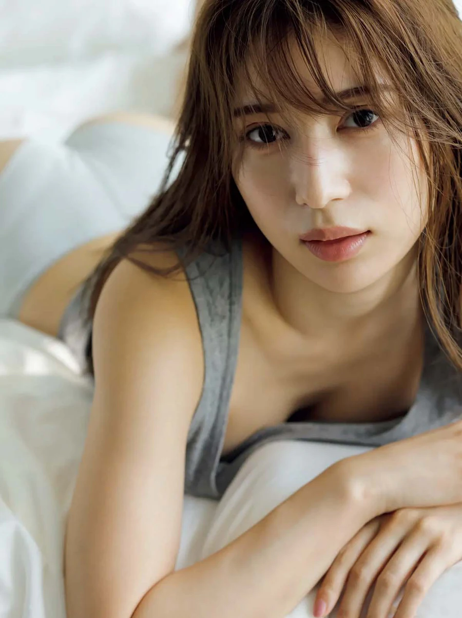 雪平莉左 トップ・オブ・ビューティ Photobook-第1张