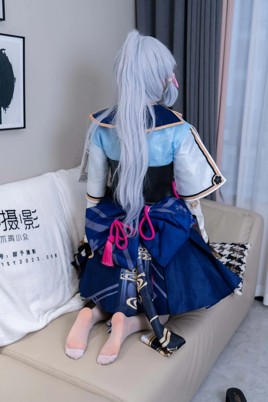 甜予摄影 NO.141 澜澜-cos服人字拖、白丝、裸足、挠脚心剧情 TYSY甜予摄影-第1张