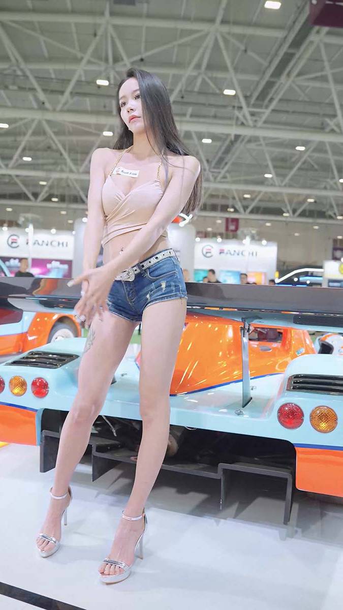 2024 深圳改装车展 Auto Salon 车模抖音网红随拍 43 街拍-第1张