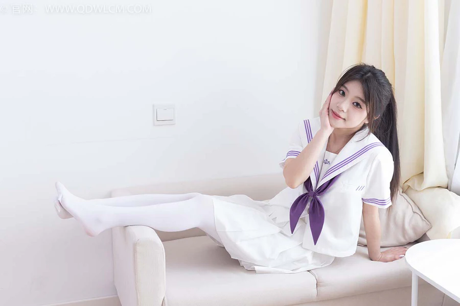 物恋传媒 NO.2317 闪闪-板鞋、厚白丝、jk制服 WLCM物恋传媒-第2张