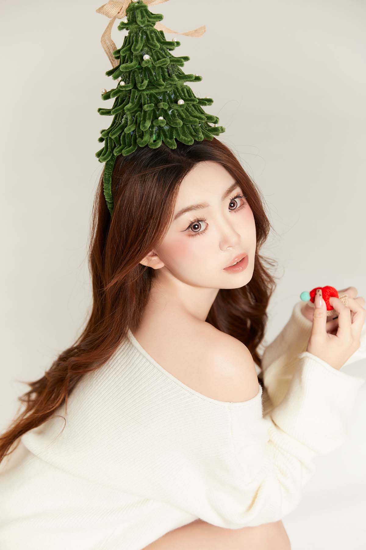 [YITUYU艺图语]2025.02.26 圣诞写真 CARLEE是77呀 YITUYU艺图语-第2张