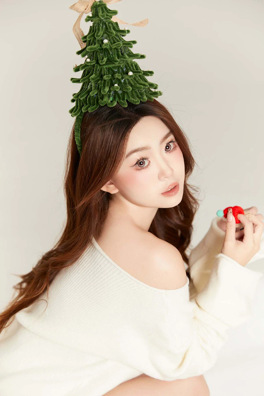 [YITUYU艺图语]2025.02.26 圣诞写真 CARLEE是77呀 YITUYU艺图语-第2张