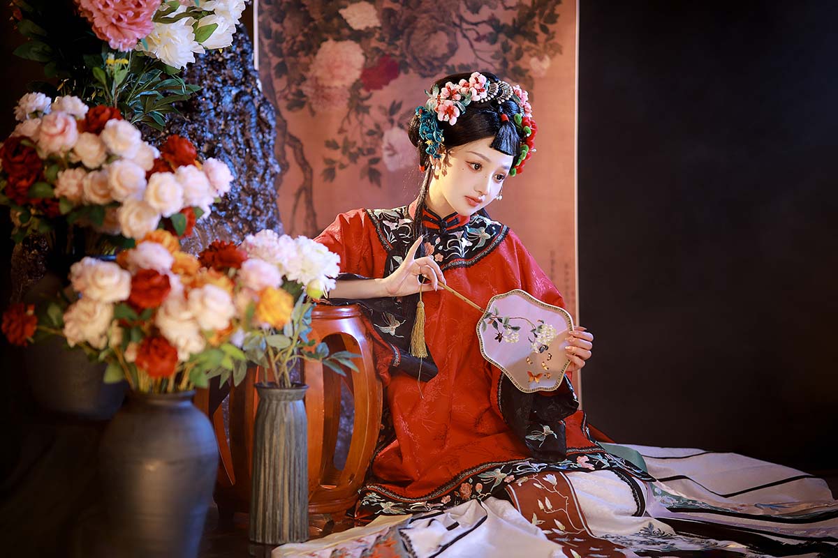 [YITUYU艺图语]2025.02.26 插画风清汉女 猫猫猫阿姨呀 YITUYU艺图语-第2张