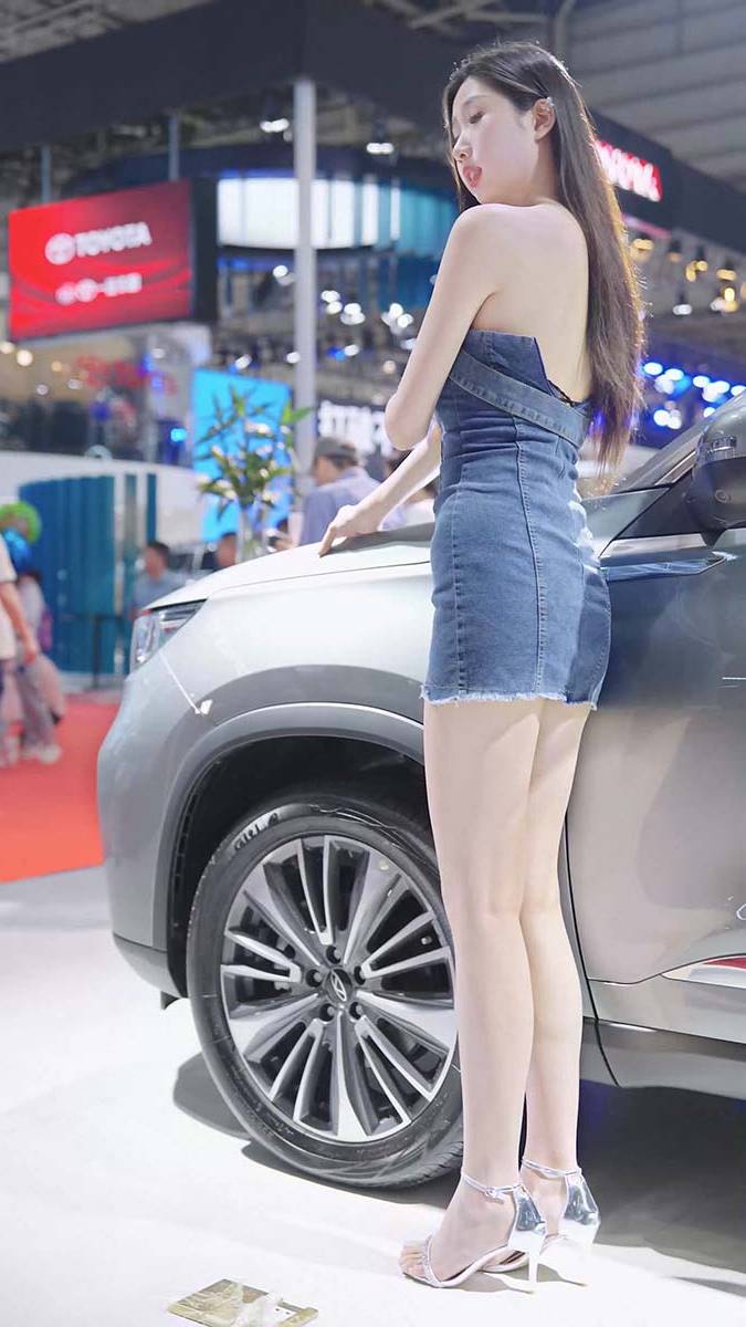 2024 东莞春季车展 Racing Model 车模随拍 Fancam LOOKBOOK 03 街拍-第1张