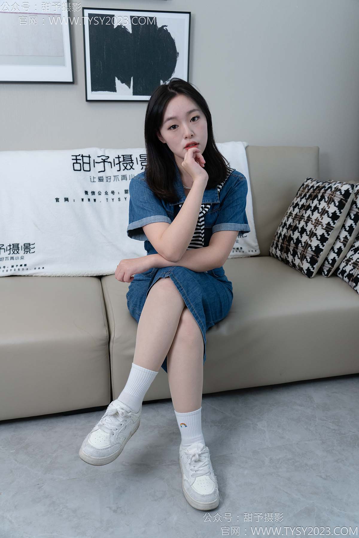 甜予摄影 NO.151 小葵-板鞋、白棉袜、薄肉丝 TYSY甜予摄影-第1张