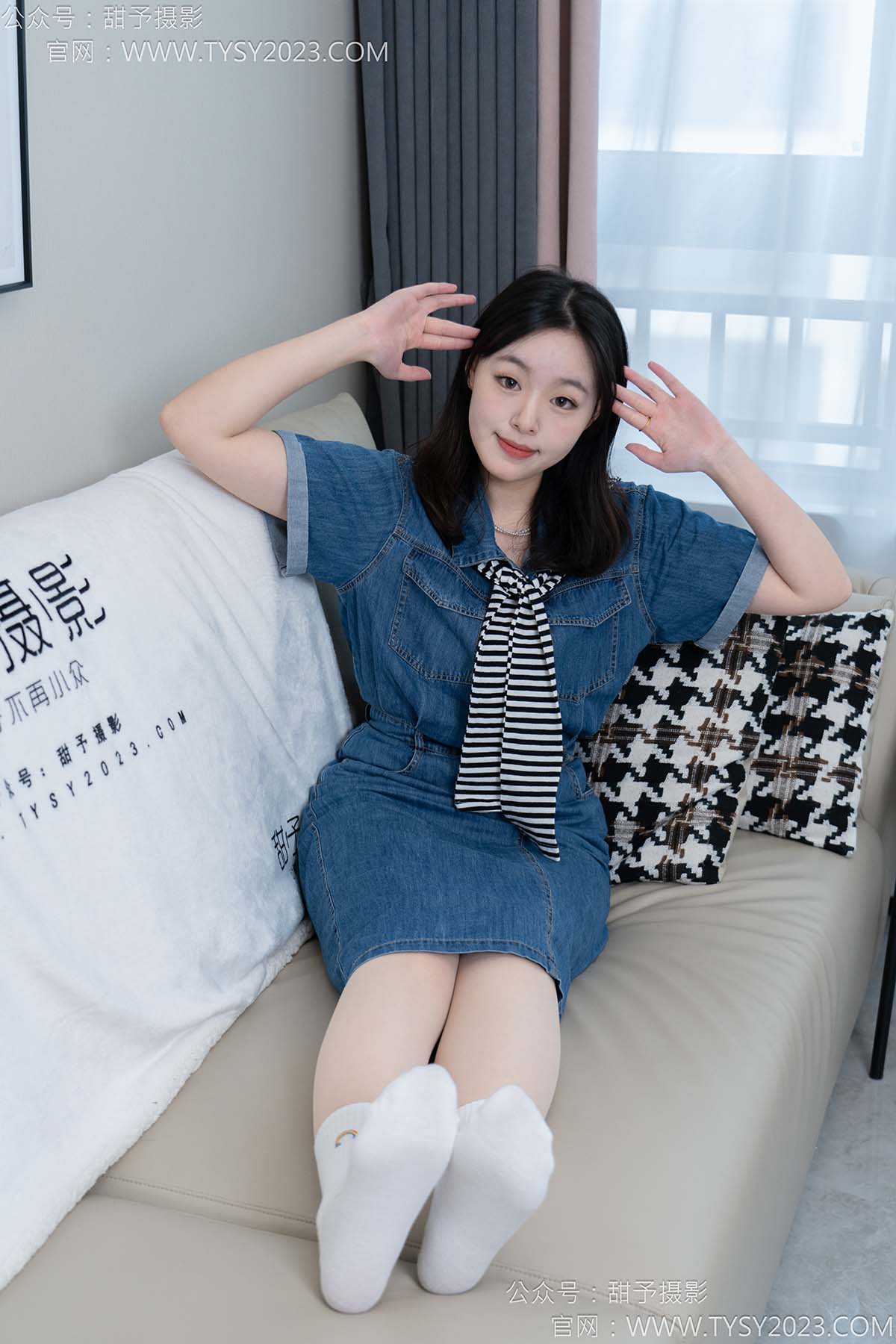 甜予摄影 NO.151 小葵-板鞋、白棉袜、薄肉丝 TYSY甜予摄影-第2张