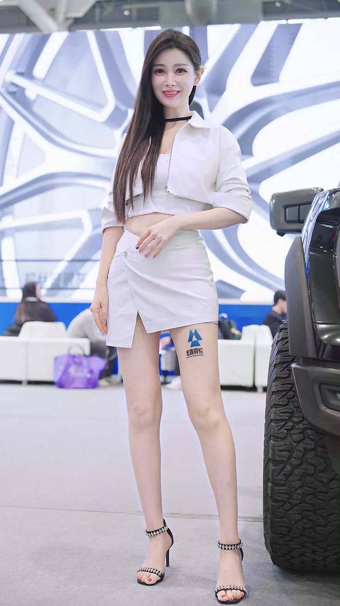 2024 深圳改装车展 Auto Salon 车模抖音网红随拍 55 街拍-第1张