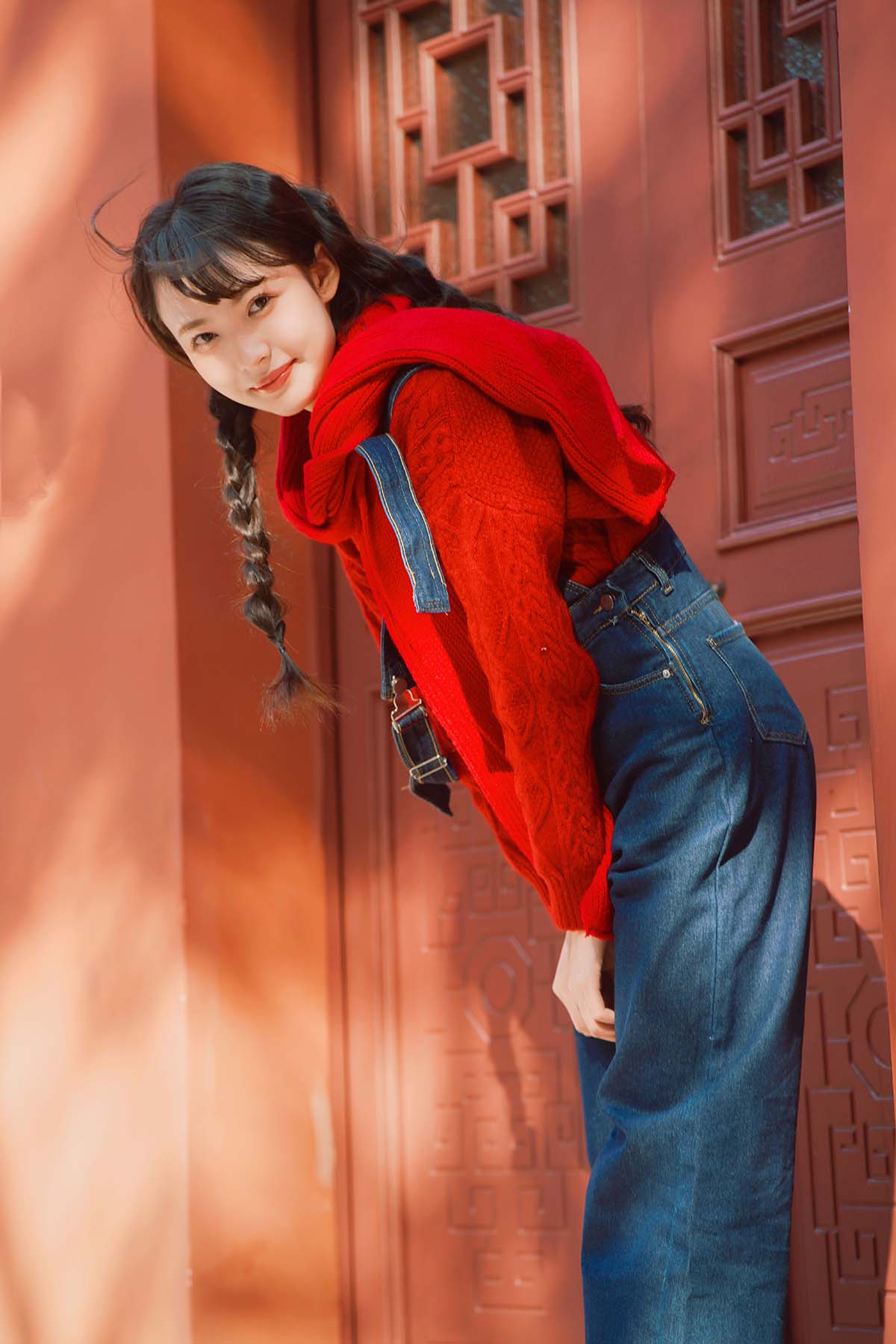 [YITUYU艺图语]2025.03.09 岁华新启，墨韵红墙间的少女绮梦 黛汐 YITUYU艺图语-第1张