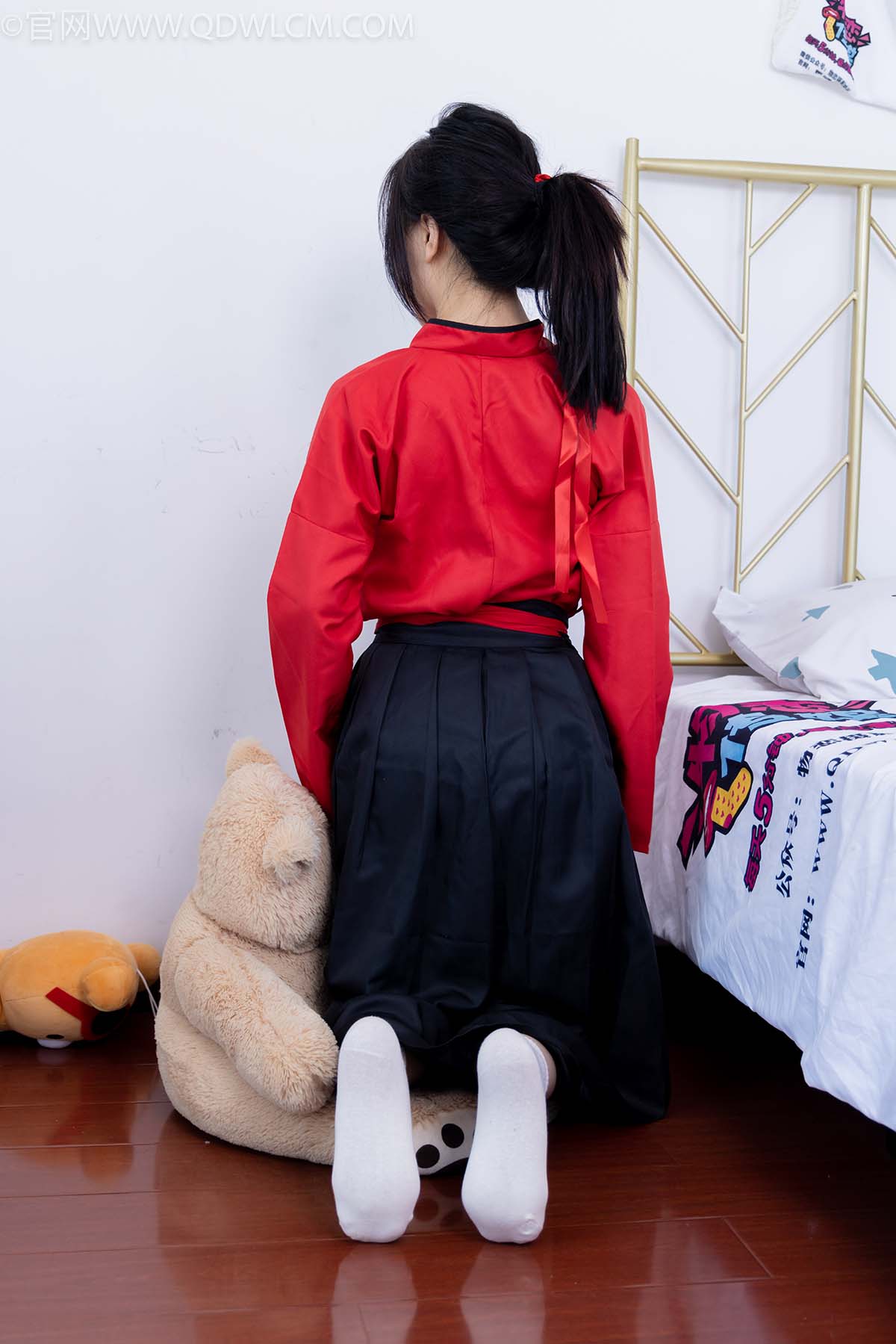 物恋传媒 NO.2330 纱纱-汉服、皮鞋、白棉袜、薄肉丝 WLCM物恋传媒-第2张