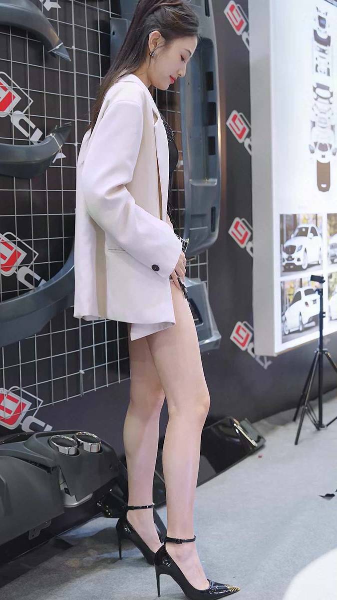 2024 深圳改装车展 Auto Salon 车模抖音网红随拍 68 街拍-第1张