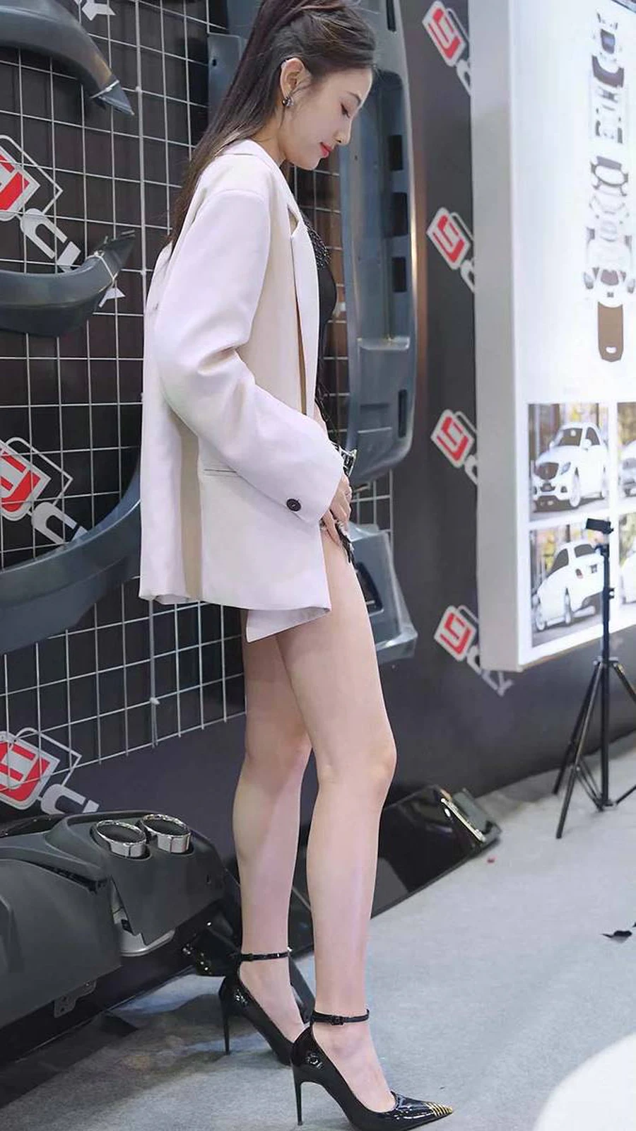2024 深圳改装车展 Auto Salon 车模抖音网红随拍 68 街拍-第1张