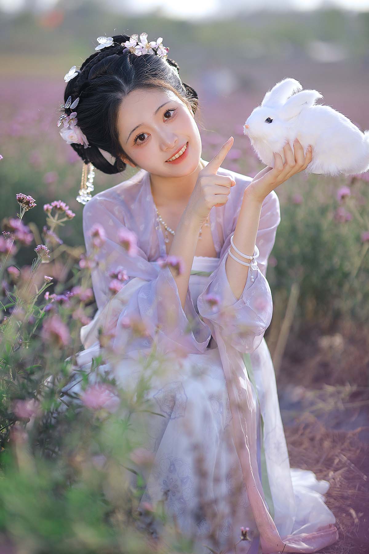 [YITUYU艺图语]2025.03.13 花海汉服 绵绵思远道 YITUYU艺图语-第1张