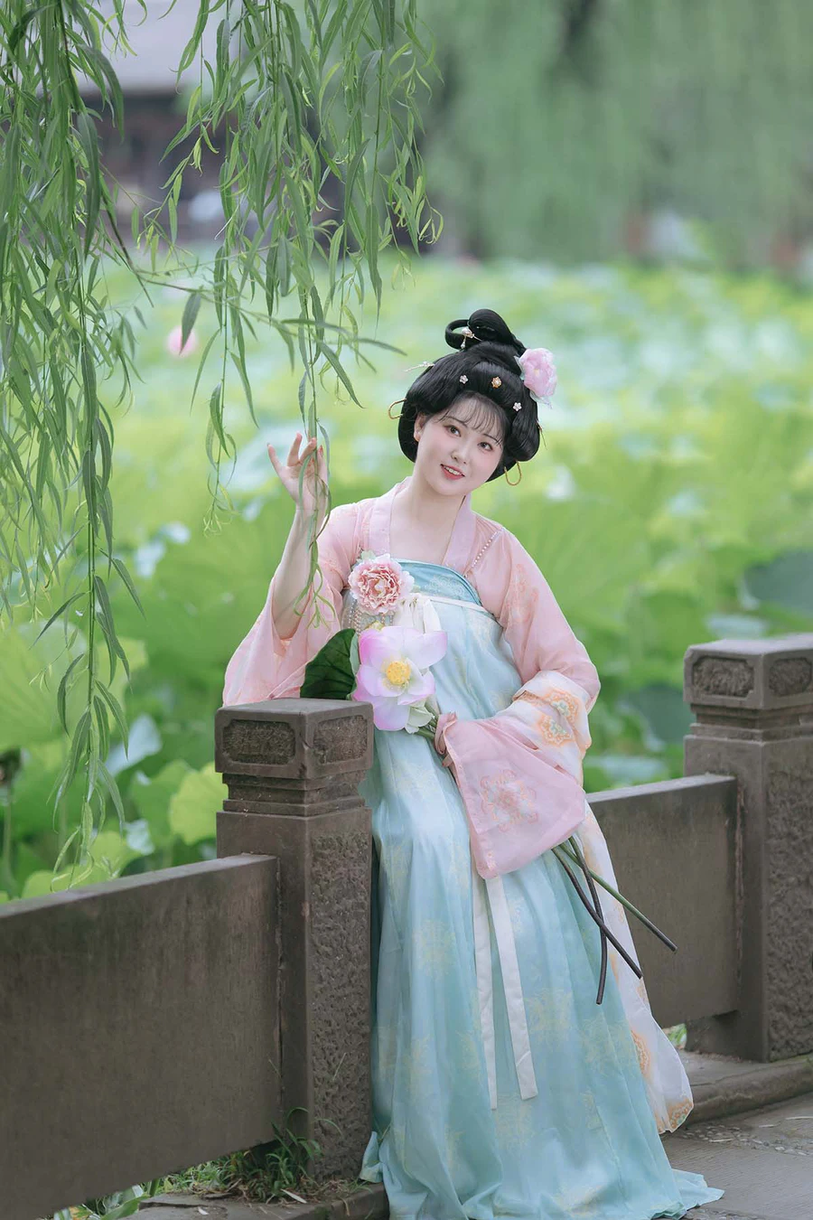 [YITUYU艺图语]2025.03.15 荷韵唐风 子小浔 YITUYU艺图语-第1张