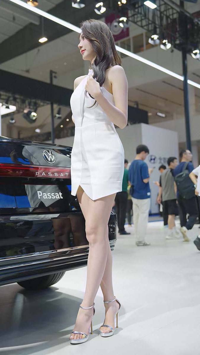 2024 深圳粤港澳大湾区车展 Model 车模随拍 14 街拍-第1张
