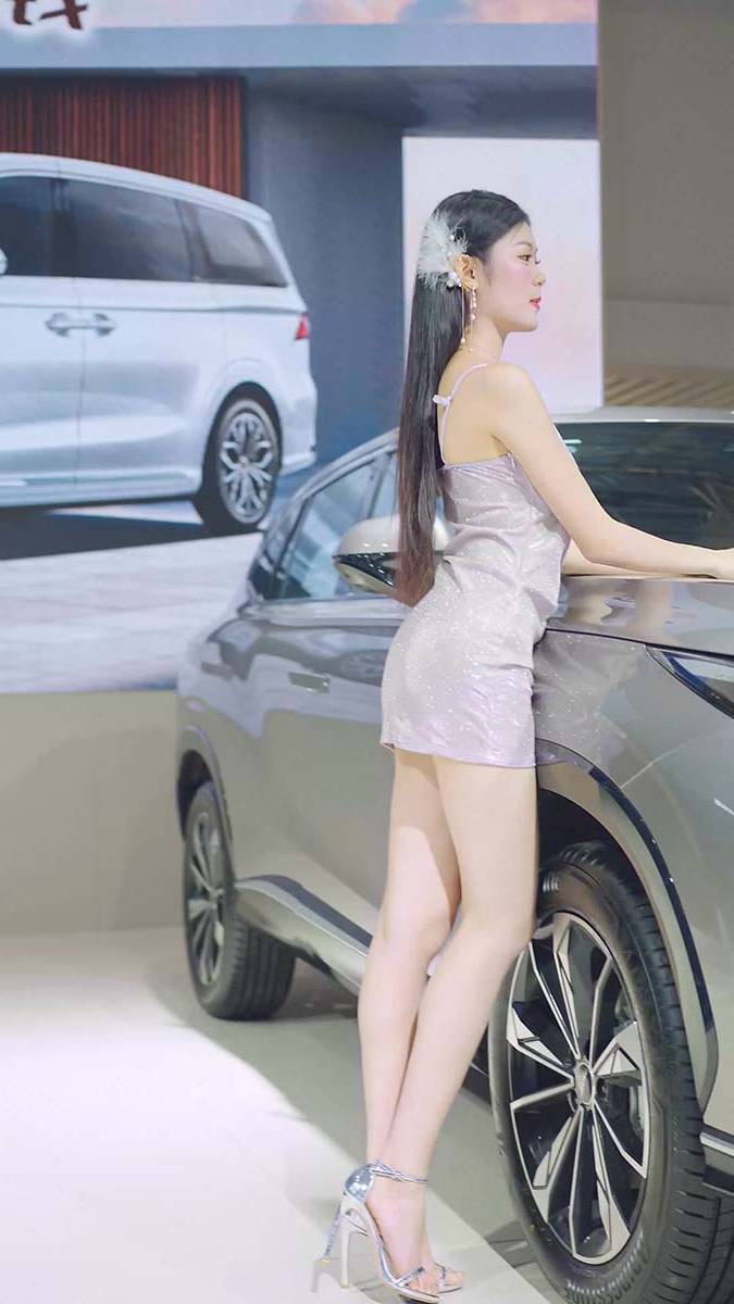 2023 东莞秋季车展 Racing Model ROEWE车模21 街拍-第1张