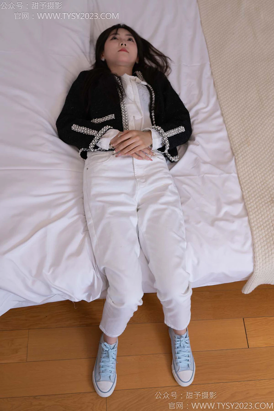 甜予摄影 NO.171 璇璇-帆布鞋、白棉袜、抖腿剧情 TYSY甜予摄影-第1张