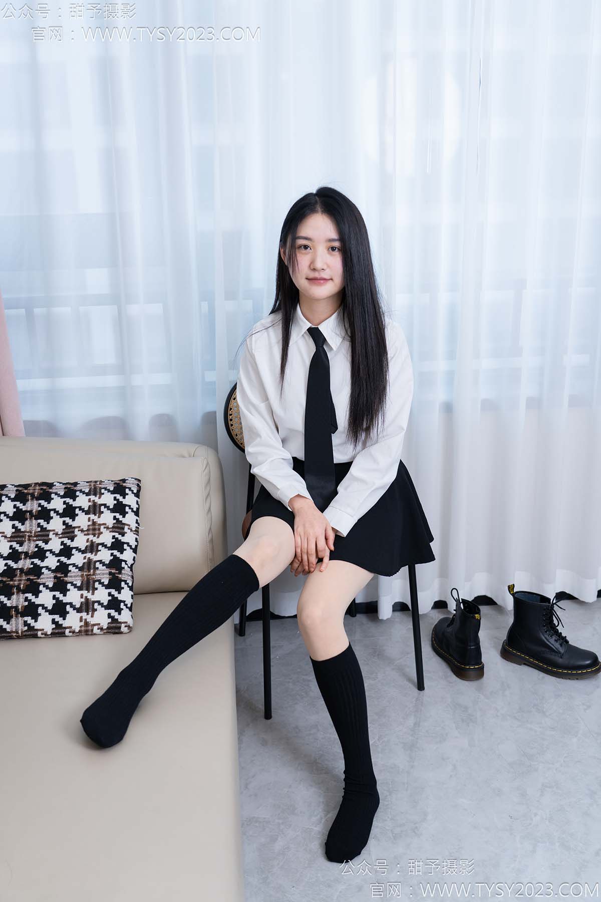甜予摄影 NO.168 澜澜-短靴、小腿袜、肉丝 TYSY甜予摄影-第1张