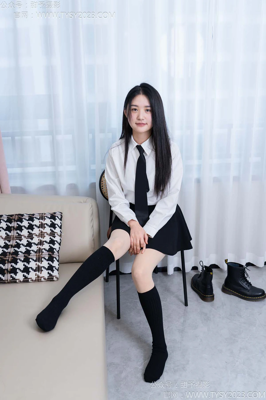 甜予摄影 NO.168 澜澜-短靴、小腿袜、肉丝 TYSY甜予摄影-第1张