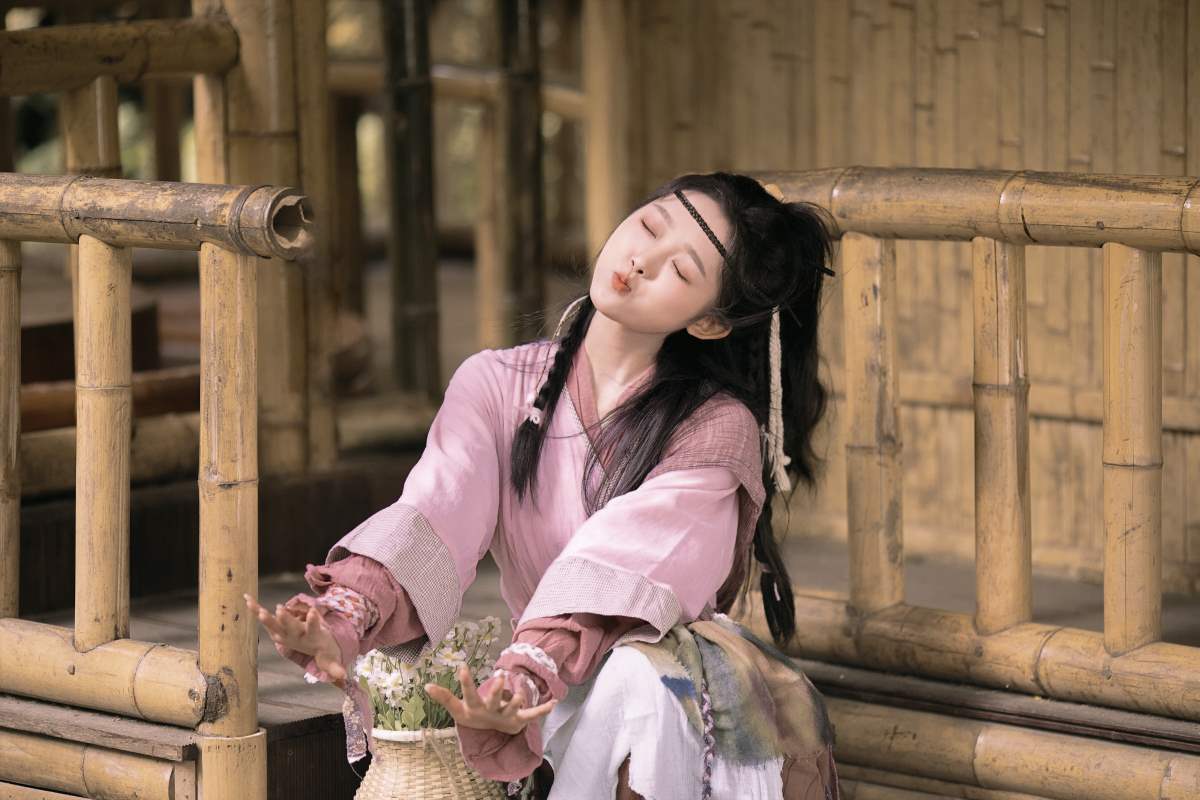 [YITUYU艺图语]2025.03.23 古风小师妹 涯涯 YITUYU艺图语-第1张