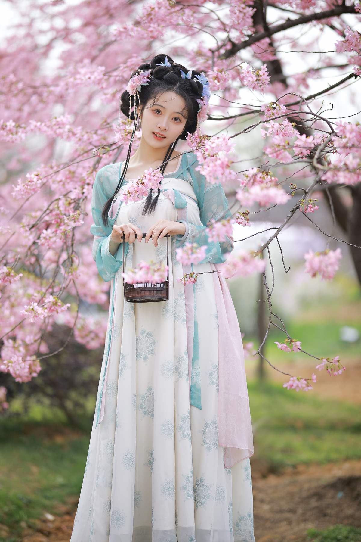 [YITUYU艺图语]2025.03.31 樱花少女 绵绵思远道 YITUYU艺图语-第2张