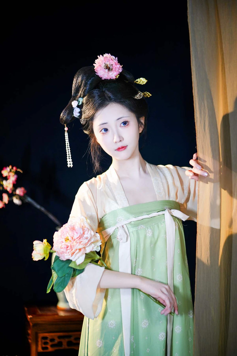 [YITUYU艺图语]2025.03.31 国色芳华 兔牙w YITUYU艺图语-第1张