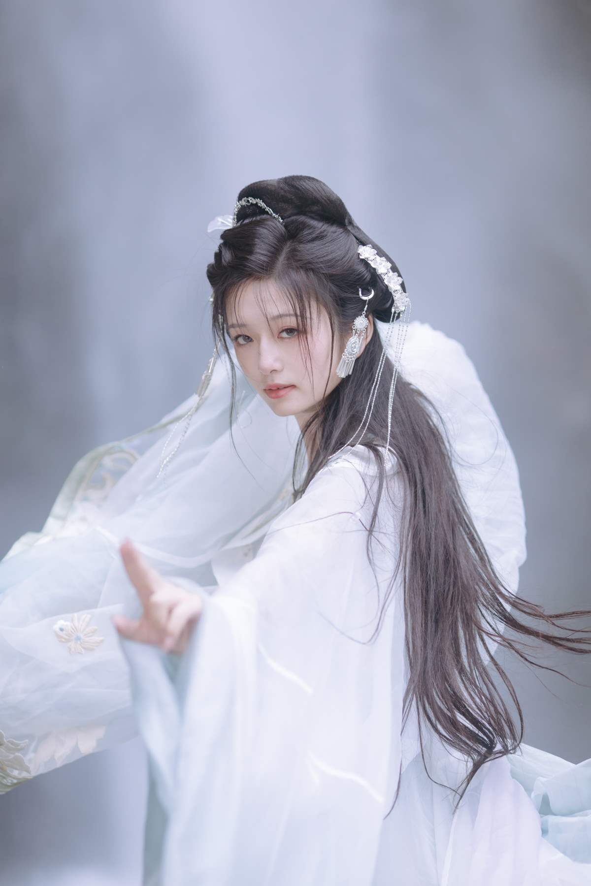 [YITUYU艺图语]2025.04.03 法修大师姐 赤嫣在这里 YITUYU艺图语-第1张