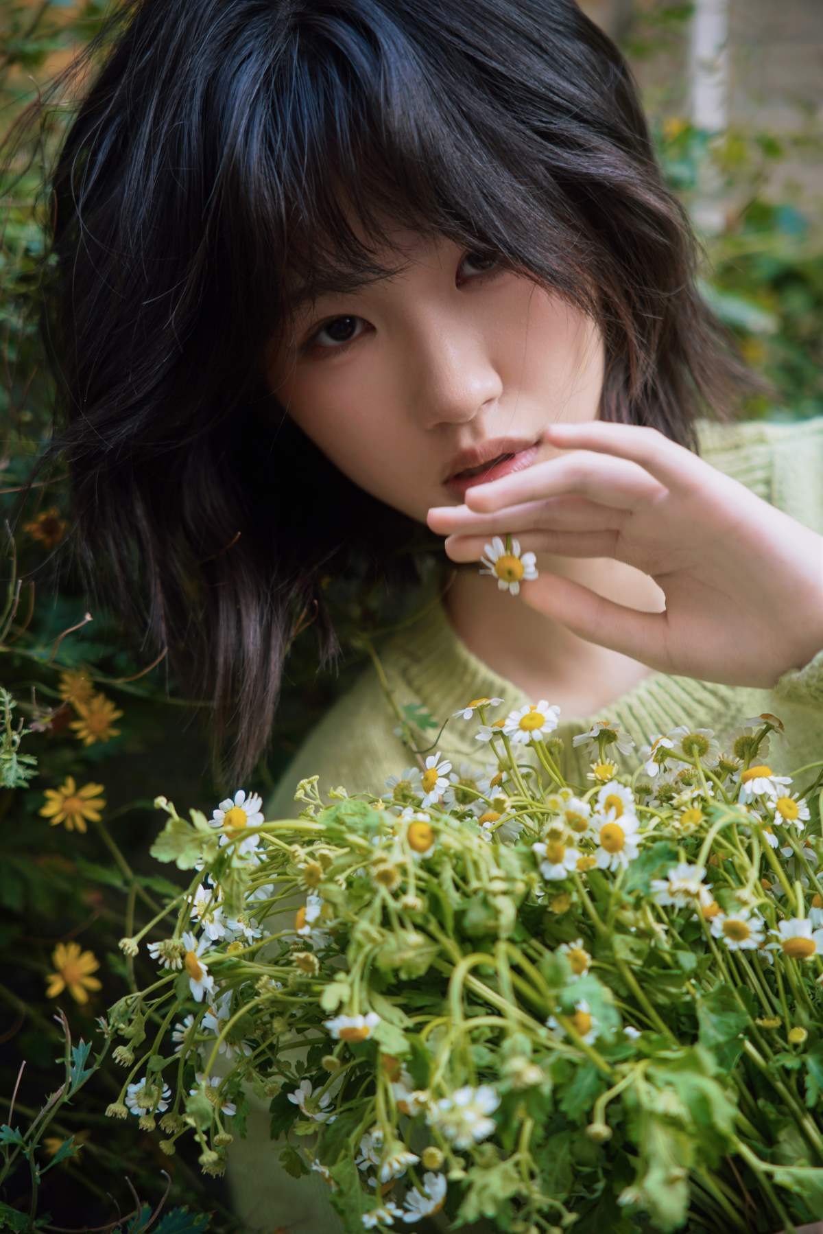 [YITUYU艺图语]2025.04.06 小雏菊少女 布鲁布鲁小蛋糕 YITUYU艺图语-第2张