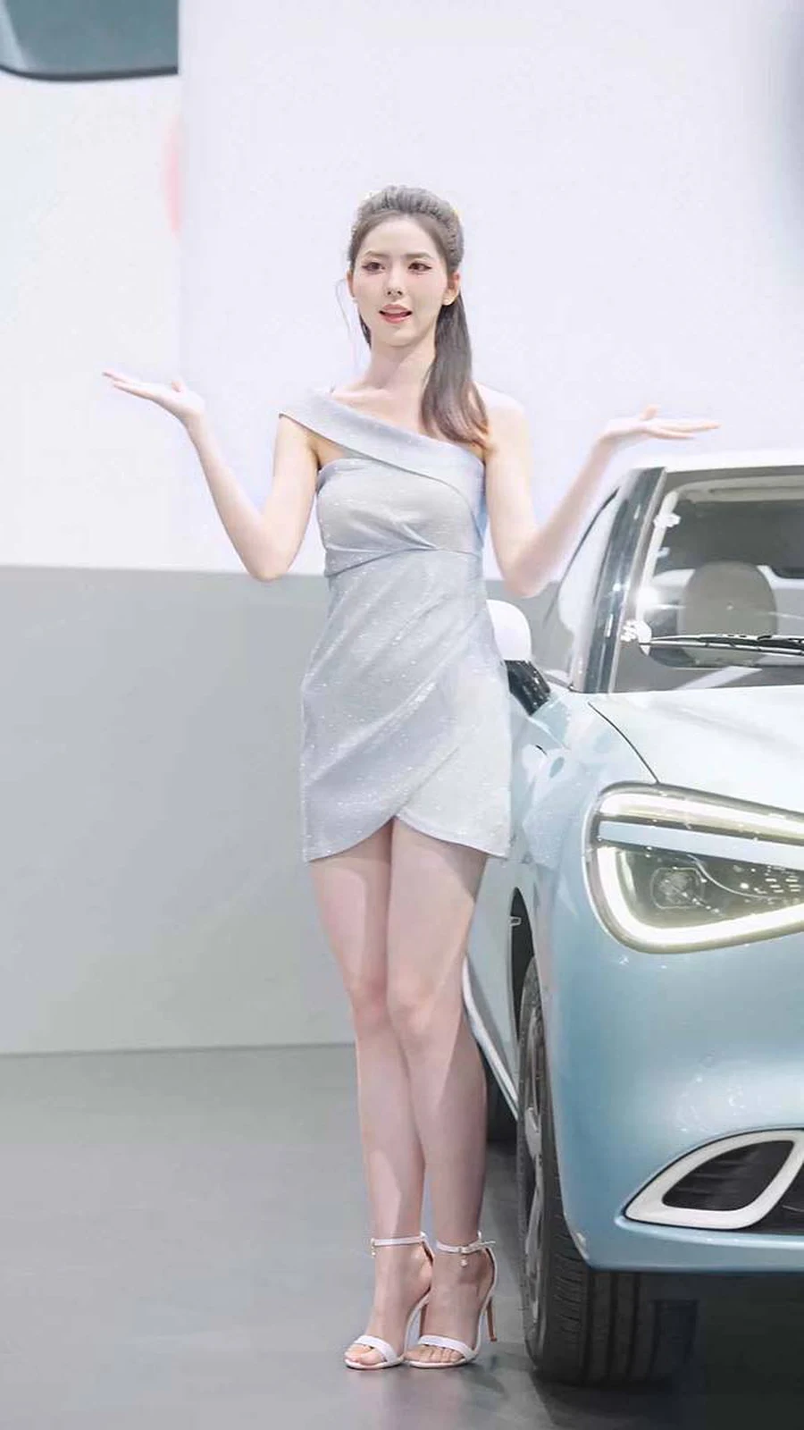 2023 广州车展 Racing Model 车模抖音网红随拍139 街拍-第1张