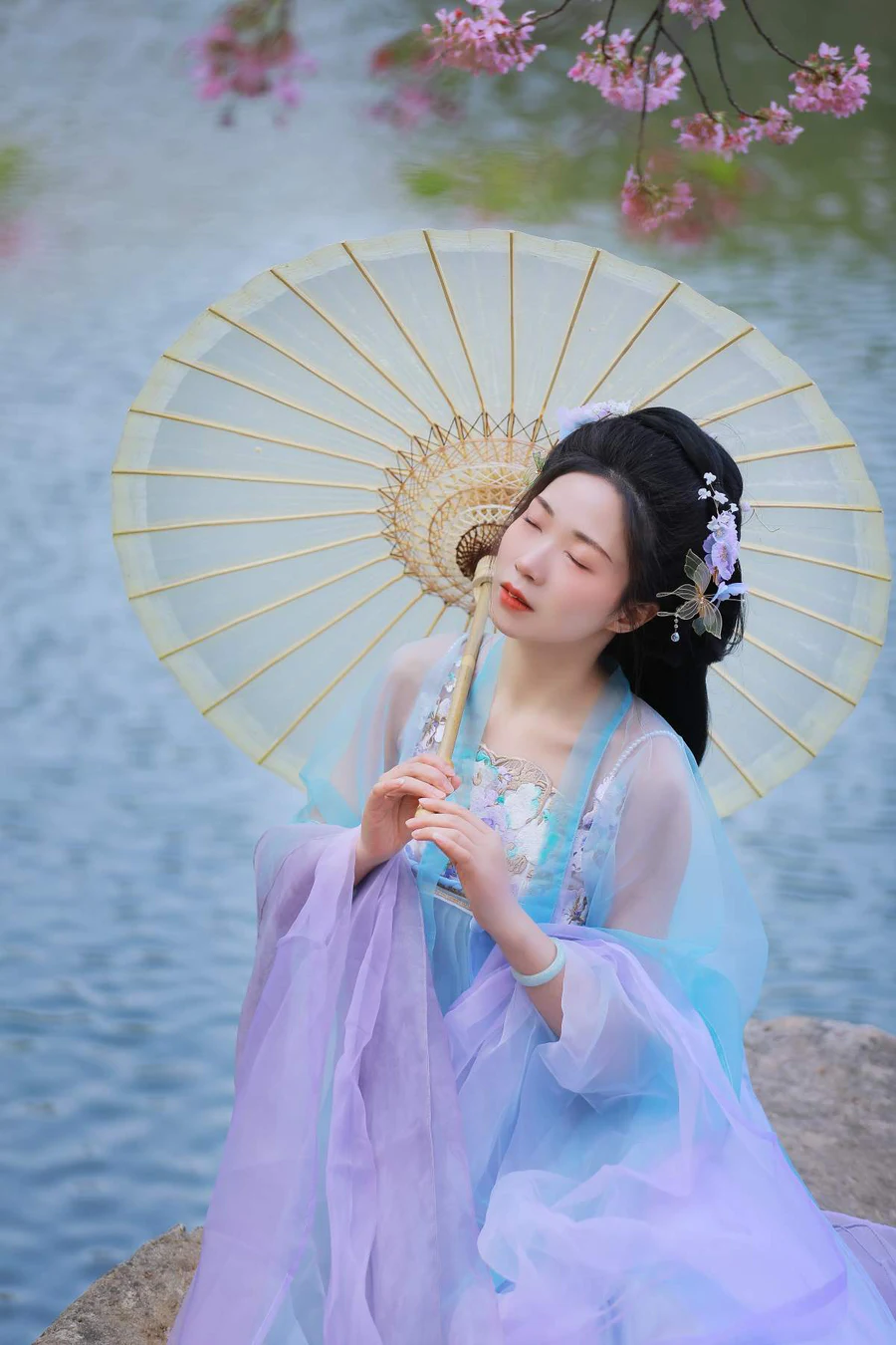 [YITUYU艺图语]2025.04.08 樱花 化妆师-甜 YITUYU艺图语-第1张