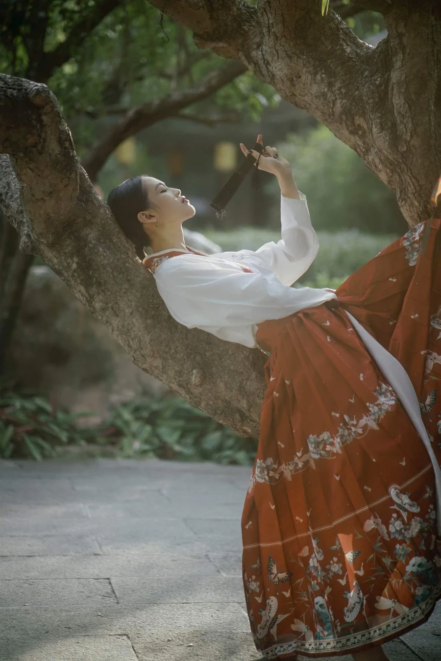 [YITUYU艺图语]2025.04.09 青庭疏影，惊鸿入画 曼丽 YITUYU艺图语-第2张