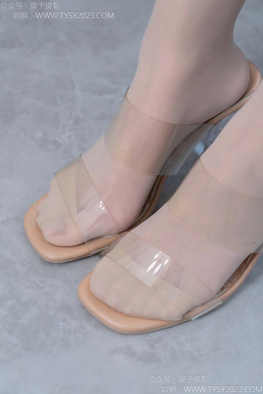 甜予摄影 NO.188 贝壳-透明高跟、高跟鞋、薄肉丝、薄黑丝、裸足 TYSY甜予摄影-第1张