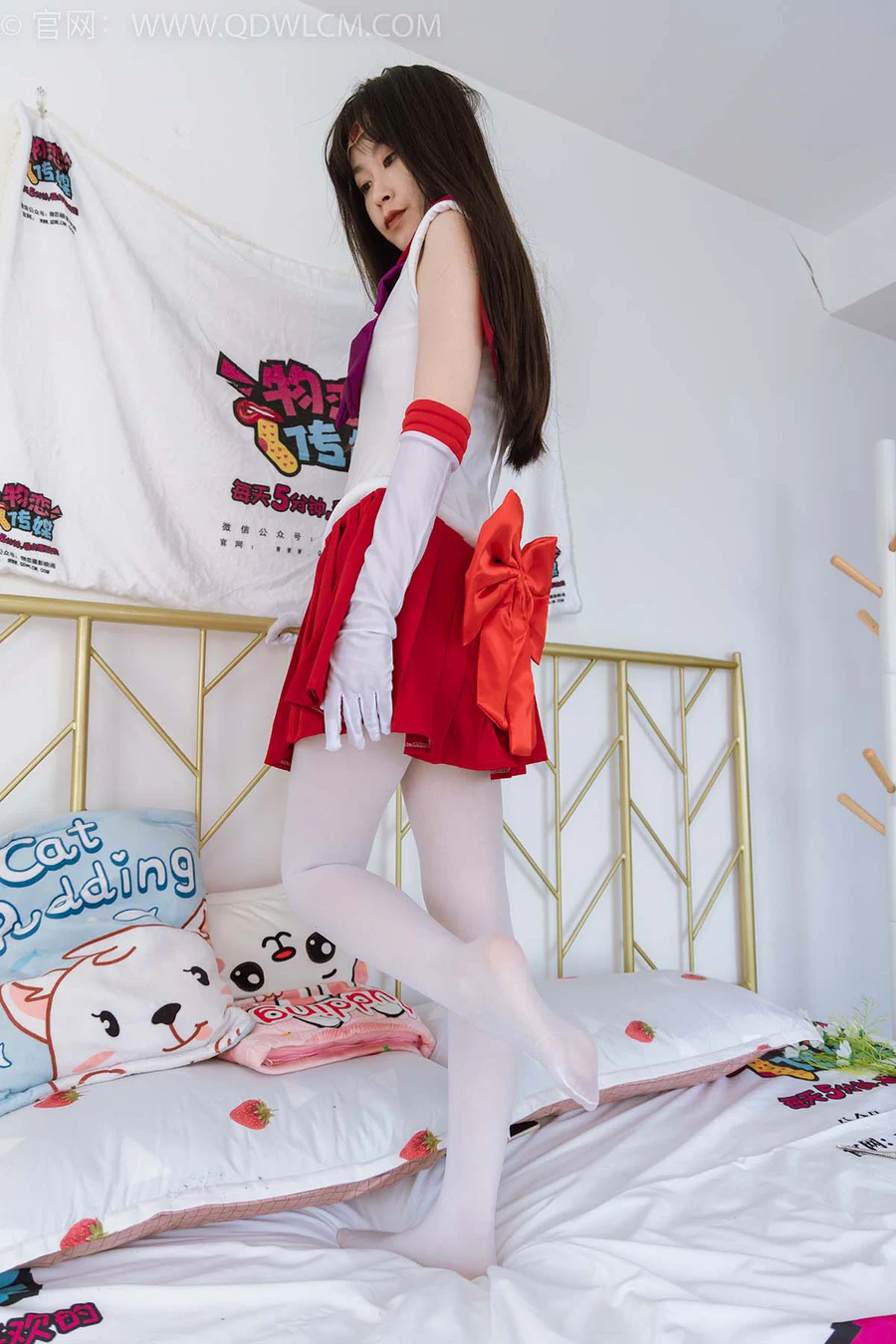 物恋传媒 NO.2373 兮兮-cos制服、高跟鞋、厚白丝 WLCM物恋传媒-第2张