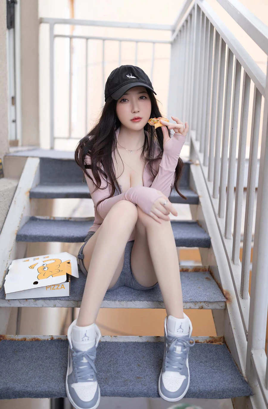 秀人名模鱼子酱Fish《披萨》写真 JPJX极品精选-第1张