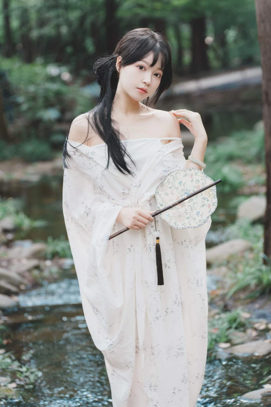 [YITUYU艺图语]2025.04.15 细柳腰肢袅 Disexi思宁 YITUYU艺图语-第2张