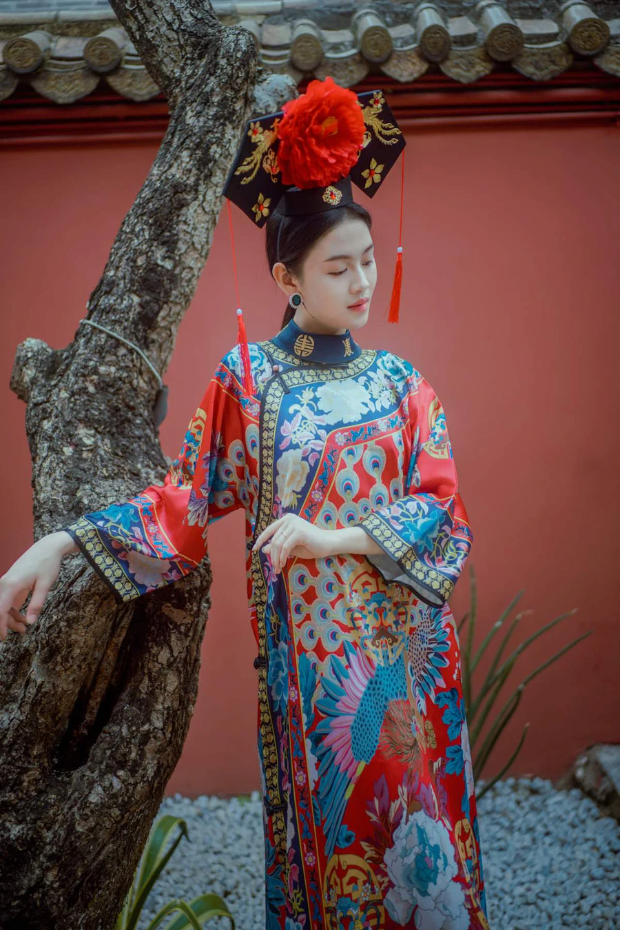 [YITUYU艺图语]2025.04.15 穿越清宫，红墙下的高挑格格 曼丽 YITUYU艺图语-第1张