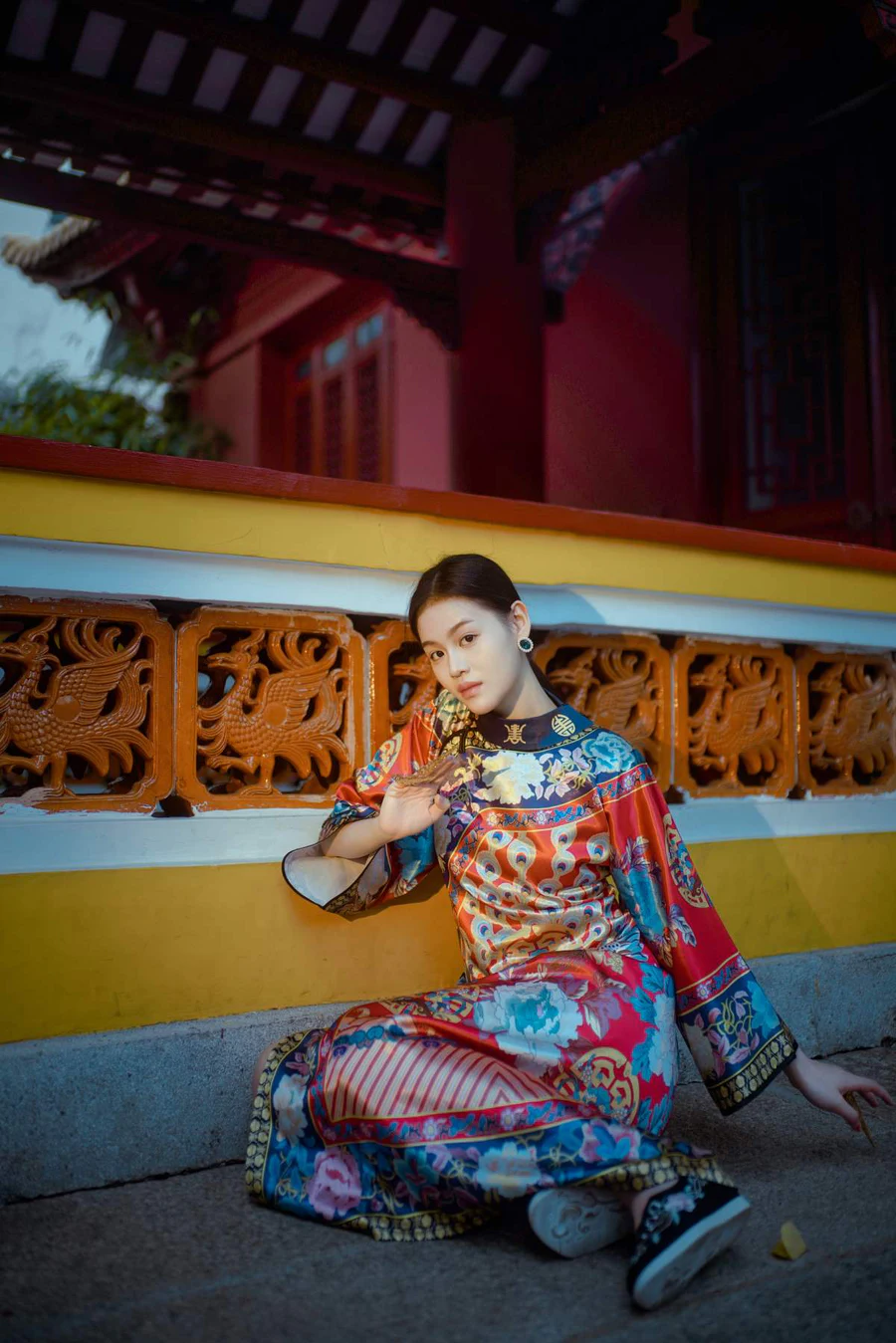 [YITUYU艺图语]2025.04.15 穿越清宫，红墙下的高挑格格 曼丽 YITUYU艺图语-第2张