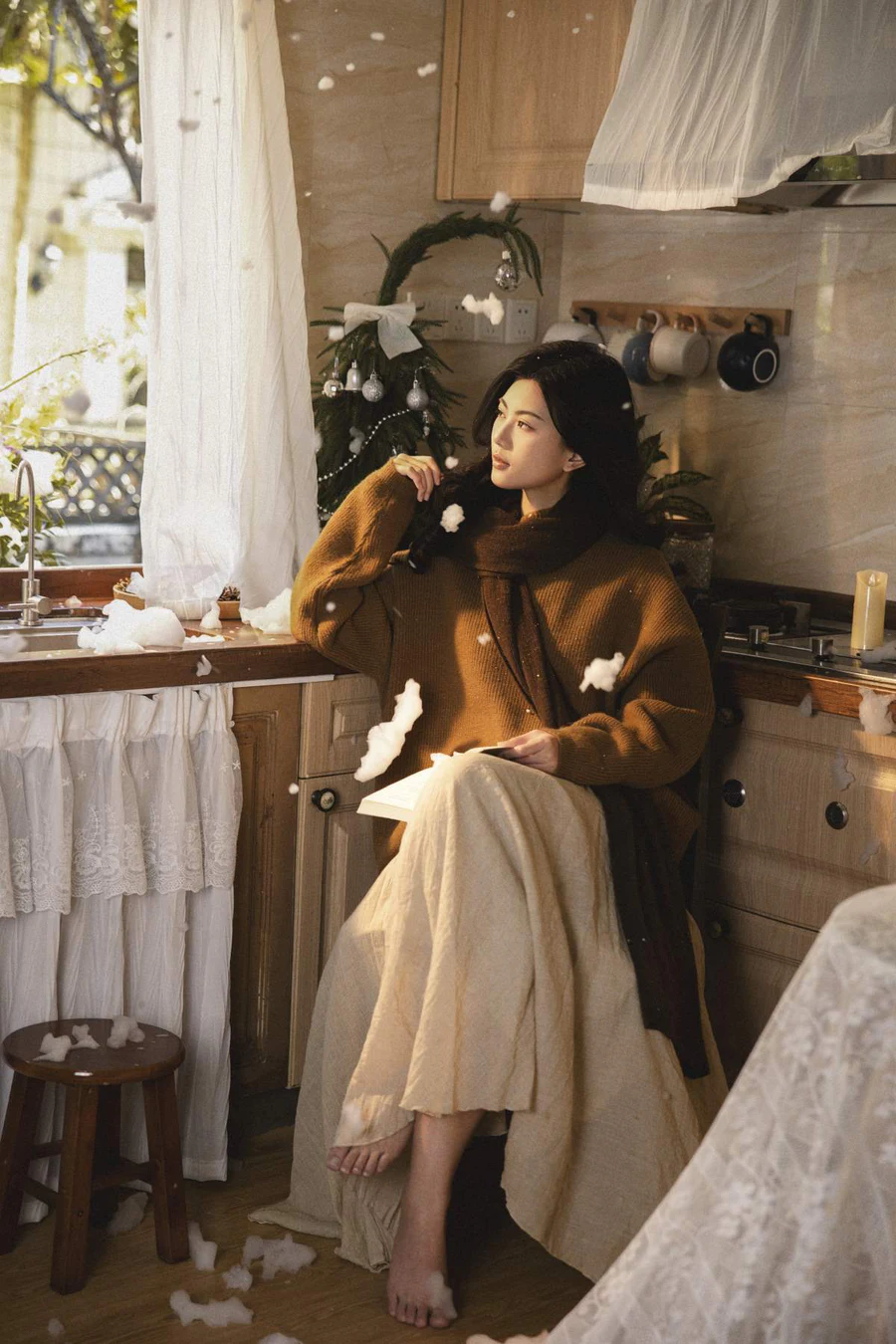 [YITUYU艺图语]2025.04.16 深秋厨房的文艺少女 单单 YITUYU艺图语-第1张