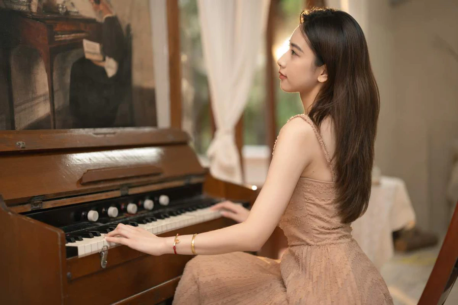 [YITUYU艺图语]2025.04.16 琴键的那束光 楠楠 YITUYU艺图语-第2张