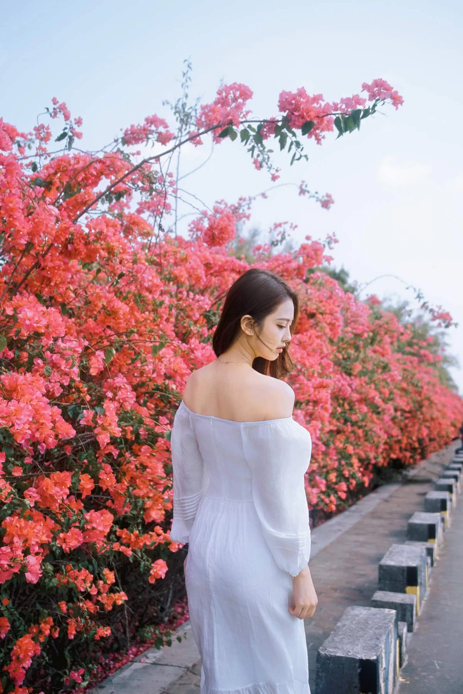 [YITUYU艺图语]2025.04.17 三角梅瀑，藏住少女温柔 颖儿YY YITUYU艺图语-第2张