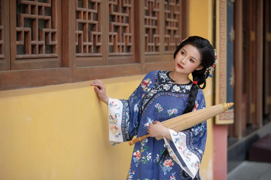 [YITUYU艺图语]2025.04.17 清冷几千春 欣欣 YITUYU艺图语-第2张