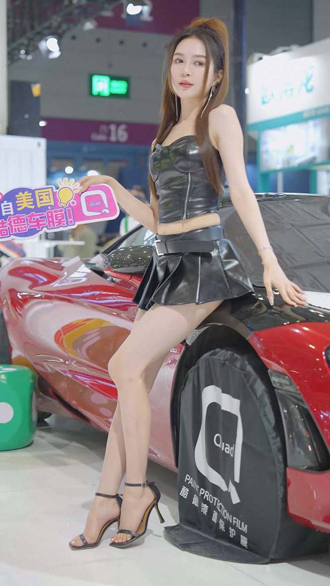 2024 深圳改装车展 Auto Salon 车模抖音网红随拍 125 街拍-第1张