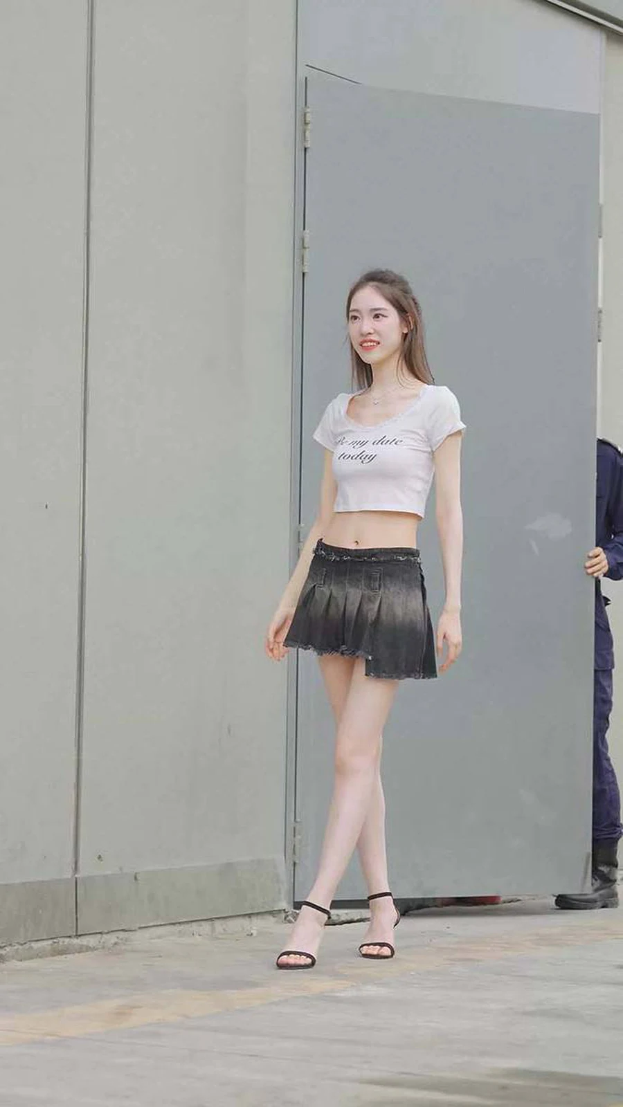 2024 深圳粤港澳大湾区车展 Model 车模随拍 81 街拍-第1张