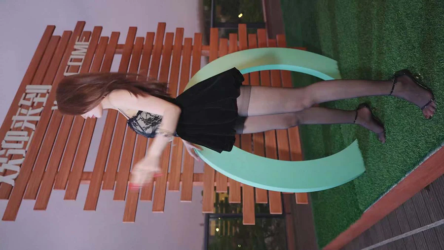 2024 深圳粤港澳大湾区车展 Model 车模随拍 92 街拍-第1张