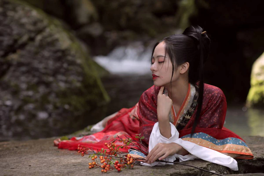 [YITUYU艺图语]2025.04.26 山鬼 是雨诗呀 YITUYU艺图语-第1张