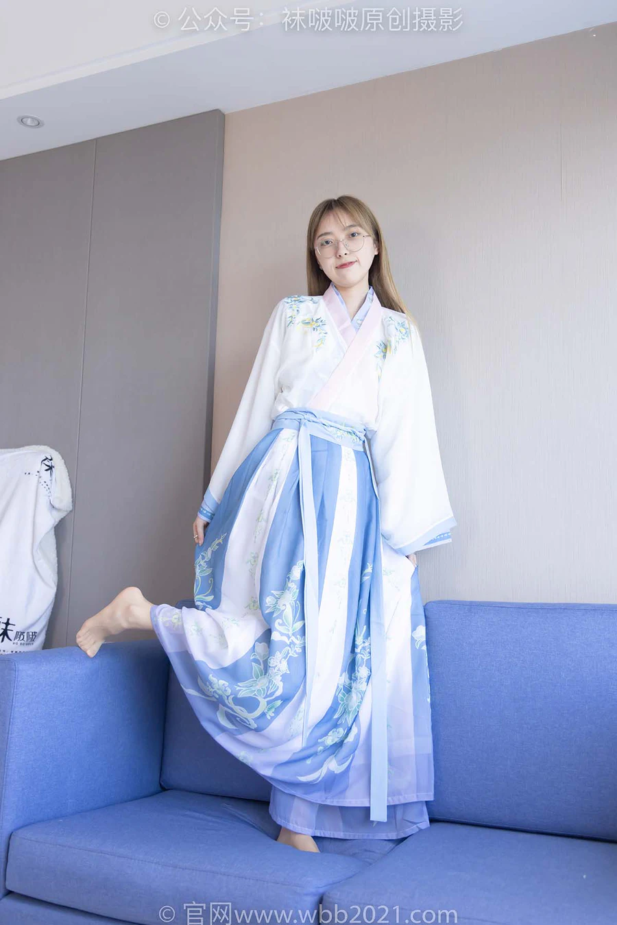 [BoBoSocks袜啵啵]NO.564 稚予-汉服、高跟鞋、薄肉丝 BoBoSocks袜啵啵-第2张