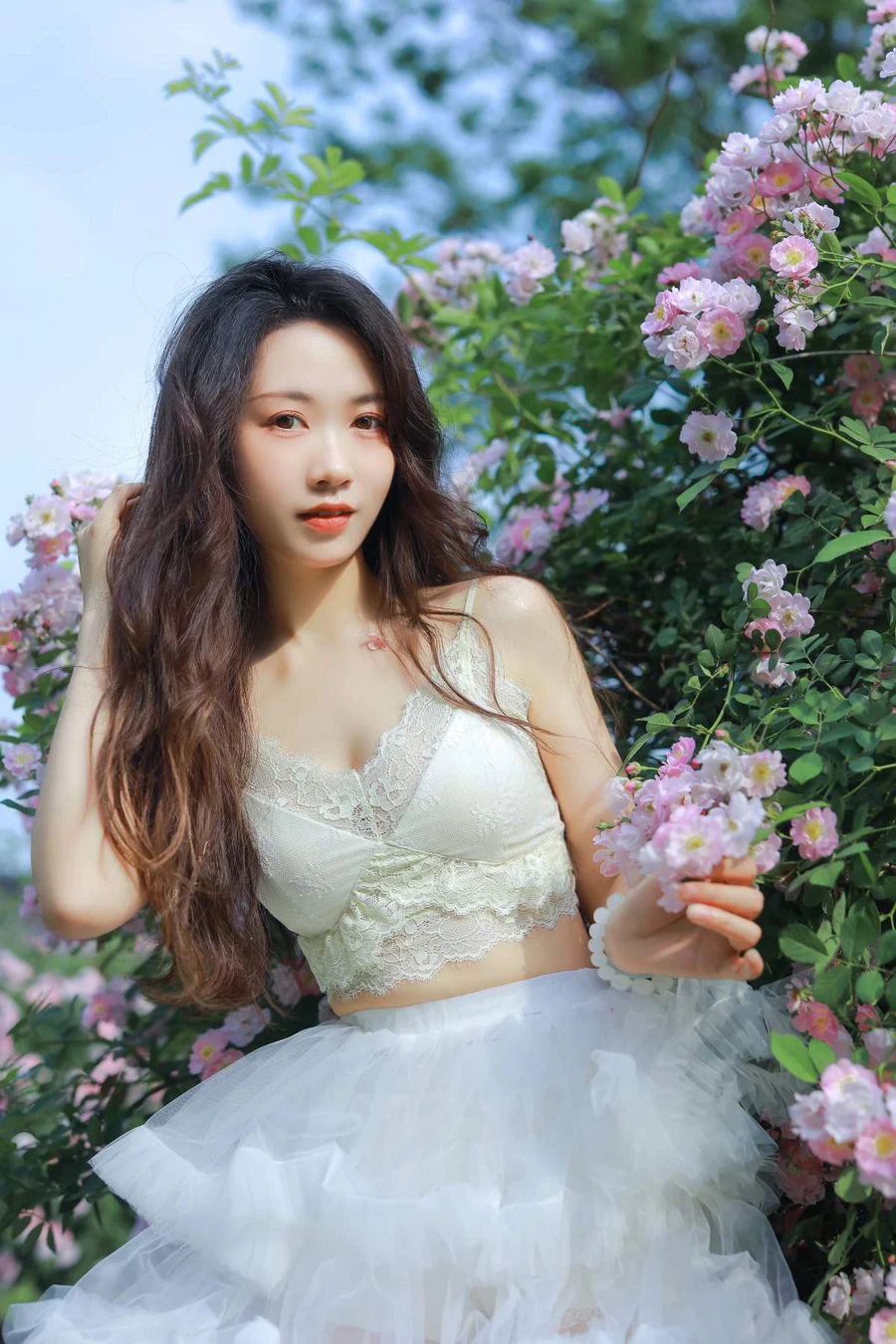 [YITUYU艺图语]2025.04.28 少女花事 化妆师-甜 YITUYU艺图语-第1张