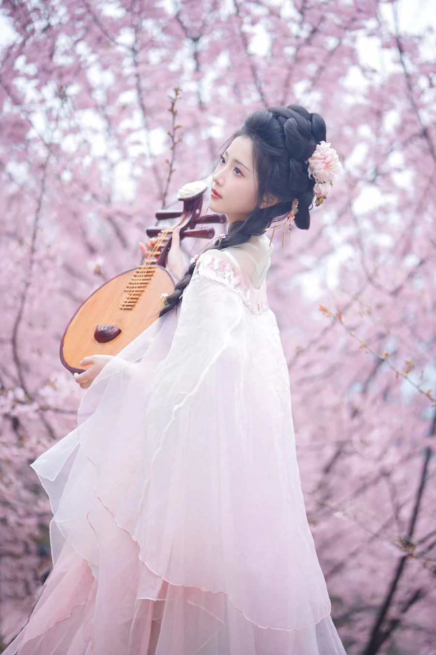 [YITUYU艺图语]2025.04.28 春日樱 兔牙w YITUYU艺图语-第1张