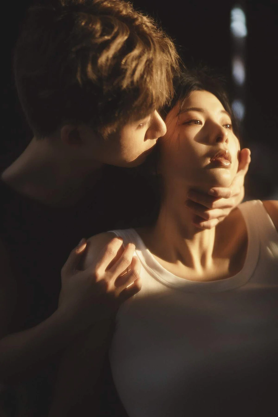 [YITUYU艺图语]2025.05.01 光记录了我们的故事 晴天+卡卡 YITUYU艺图语-第1张