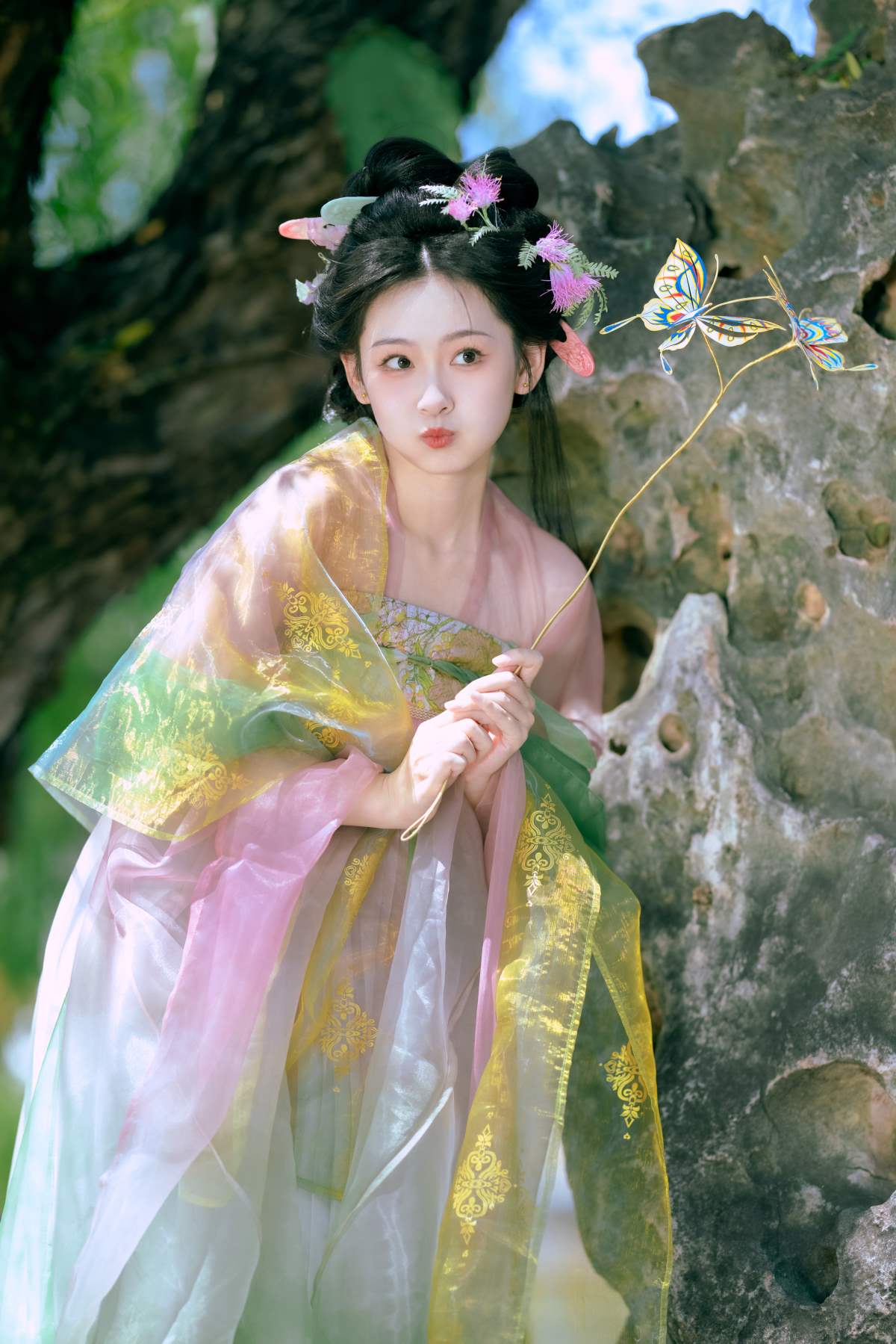 [YITUYU艺图语]2025.05.01 初夏游园记 甜心芽芽 YITUYU艺图语-第1张